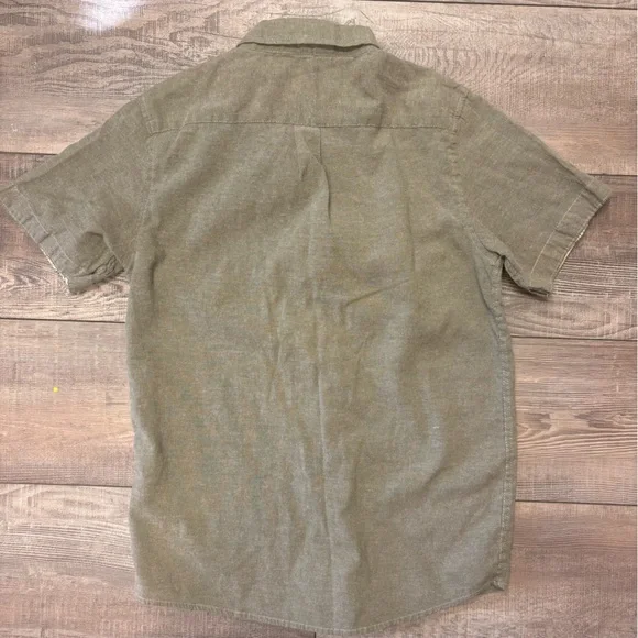 Kids Short Sleeve Button-Down Shirt in Olive Green - Picture 3 of 3